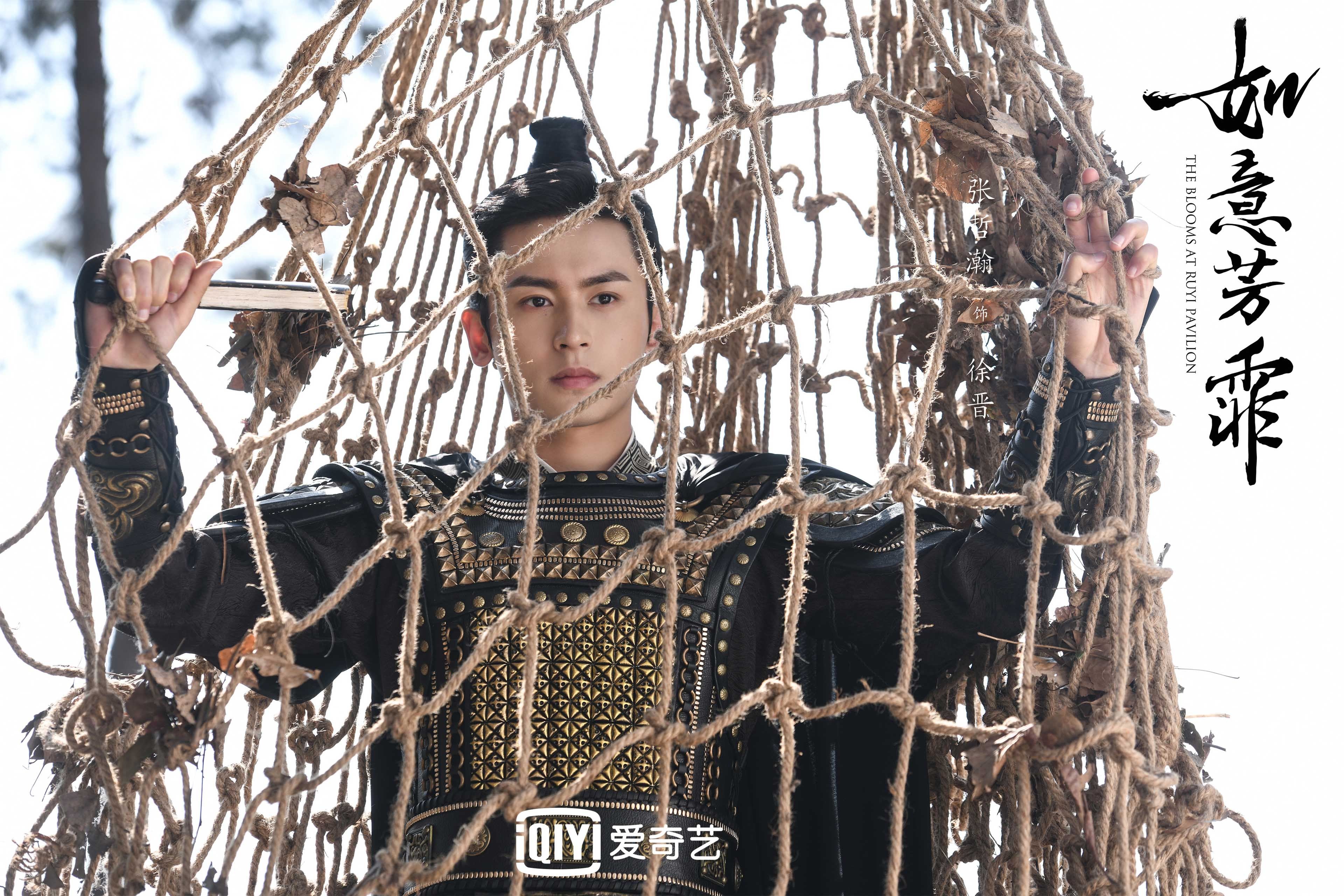 《英雄联盟皇冠之战，豪门强队会战一触即发》，lol皇冠全名