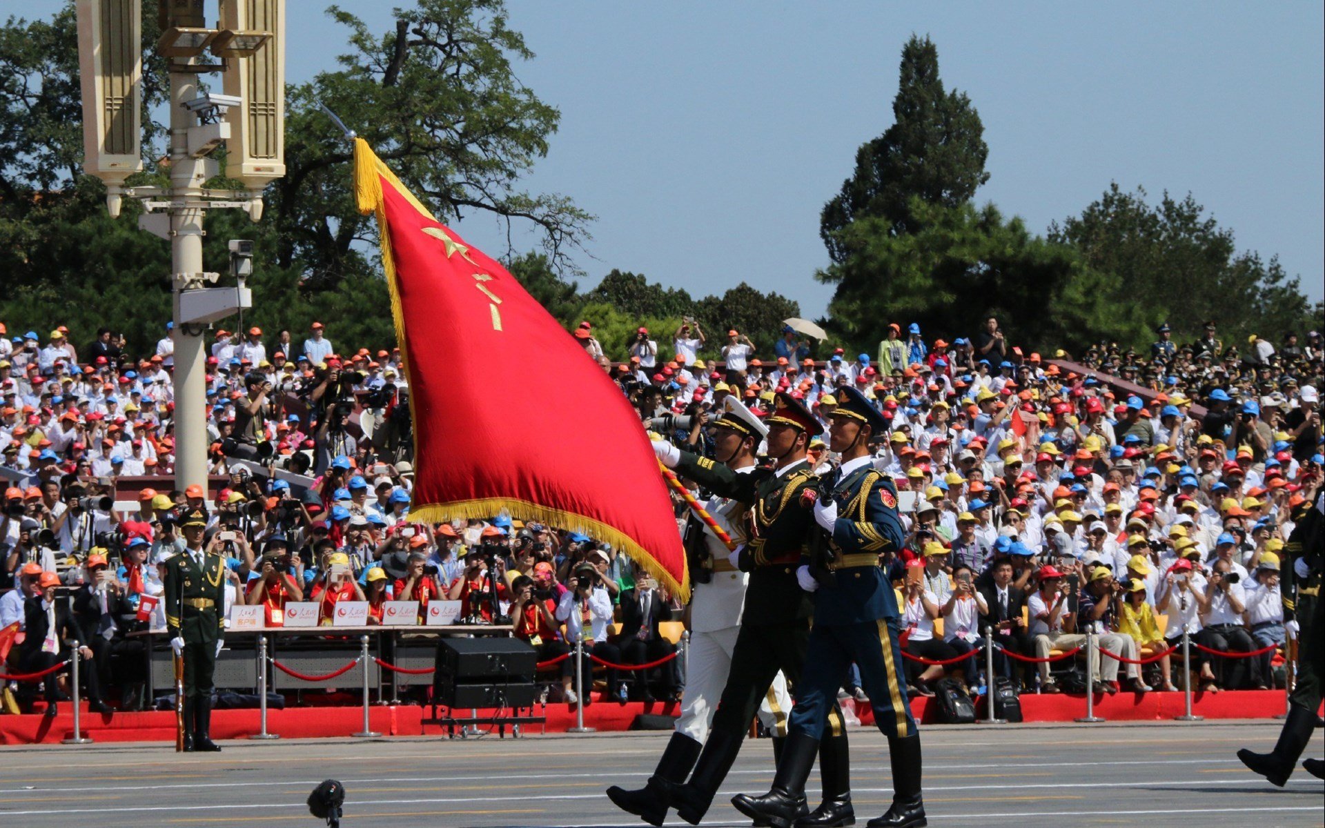 逆境中的战术调整:球队如何利用换人实现反转?,足球换人程序