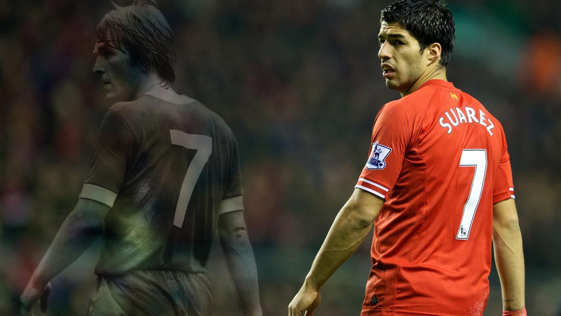 “泥泞激战:雨后泥地上的疯狂追逐”,泥泞的雨天